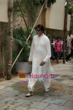 Amitabh Bachchan on the occasion of his bday on 10th Oct 2010 (13).JPG