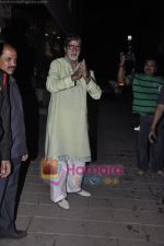 Amitabh Bachchan at Big B_s birthday celebrations in Jalsaa, Juhu, Mumbai on 11th Oct 2010 (7).JPG