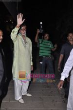 Amitabh Bachchan at Big B_s birthday celebrations in Jalsaa, Juhu, Mumbai on 11th Oct 2010 (9).JPG