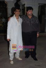 Kishan Kumar at Sanjay Dutt_s Mata ki Chowki in Bandra on 13th Oct 2010 (2).JPG
