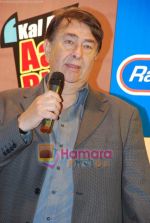 Randhir Kapoor at the launch of Radio City_s CD Kal Bhi Aaj Bhi in Matunga on 14th Oct 2010 (7).JPG