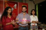 Saif Ali Khan launches Anuja Chauhan_s book Battle For Bittora in Crossword on 14th Oct 2010 (36).JPG