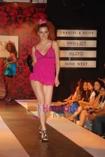 at the launch of Major Brand in G7 Mall, Versova on 16th Oct 2010 (17).JPG