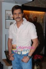 Jimmy Shergill on the sets of Sony_s Aahat in Malad on 18th Oct 2010 (9).JPG
