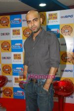 Raghu Ram at Jhootha Hi Sahi Limca book of records mention event with Radio City in Bandra on 19th Oct 2010 (10).JPG