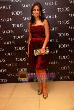at Tods collection launch in Trident, Mumbai on 19th Oct 2010 (9).JPG