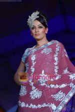 at Salim Asgarally and Rohit Verma showcase their bridal collection at Times Woman show in 23rd Oct 2010 (31).JPG