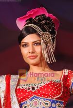 at Salim Asgarally and Rohit Verma showcase their bridal collection at Times Woman show in 23rd Oct 2010 (78).JPG