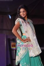 at Shaina NC Times Women show in MMRDA, Bandra on 24th Oct 2010 (136).JPG