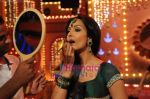 Malaika Arora Khan dance for Munni Badnaam Hui at STAR PLUS DIWALI DILON KI (2).JPG