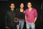 Shreyas Talpade, Tusshar Kapoor, Arshad Warsi on the sets of KBC in Filmcity on 25th Oct 2010 (4).JPG