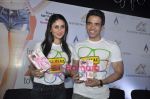 Kareena Kapoor and Tusshar Kapoor at a fitness book launch in Novotel on 30th Oct 2010 (37).JPG
