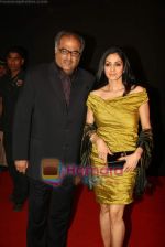 Sridevi, Boney Kapoor at Sahara Sports Awards in MMRDA on 30th Oct 2010 (5).JPG