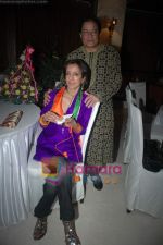 Anup Jalota at Madhushree_s bday in Club Millennium on 1st Nov 2010 (3).JPG
