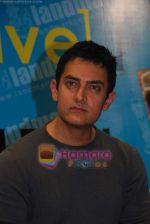 Aamir Khan at Peepli Live DVD launch in Palladium on 5th Nov 2010 (13).JPG