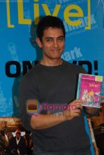 Aamir Khan at Peepli Live DVD launch in Palladium on 5th Nov 2010 (27).JPG