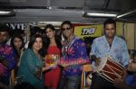 Akshay Kumar, Katrina Kaif, Farah Khan at Tees Maar Khan music launch in Lonavla, MUmbai on 14th Nov 2010 (9).JPG