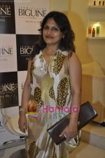 Ananya Banerjee at Jean Claude Biguine salon launch in Colaba, Mumbai on 18th Nov 2010 (3).JPG
