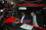 Shahid Kapoor at Auto Car Expo in Bandra on 18th Nov 2010 (13).JPG