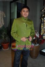 at Narendra Kumar Ahmed_s store launch in Khar on 18th Nov 2010 (11).JPG