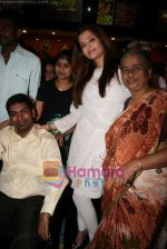 Aishwarya Rai Bachchan at Guzarish special screening in PVR, Juhu, Mumbai on 23rd Nov 2010 (4).JPG