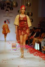 Model walk the ramp for Nivedita Saboo Show at The ABIL Pune Fashion Week Day 2 on 19th Nov 2010 (28).JPG