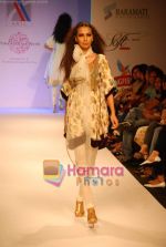 Model walk the ramp for Payal Singhal Show at The ABIL Pune Fashion Week Day 2 on 19th Nov 2010 (9).JPG