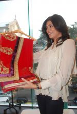 Sushmita Sen at the Launch of Shama Sikanders design store Saisha in Bandra on 27th Nov 2010 (2).JPG