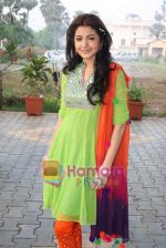 Anushka Sharma on the sets of Sony_s Saas Bina Sasural in Madh on 28th Nov 2010 (5).JPG
