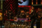 Anil Kapoor on the sets of Sa Re GAMA superstars in Famous on 29th Nov 2010 (3).JPG