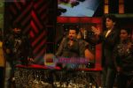 Anil Kapoor on the sets of Sa Re GAMA superstars in Famous on 29th Nov 2010 (4).JPG