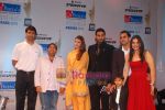 Aishwarya Rai Bachchan, Abhishek Bachchan at Dr Batra_s Positive Health Awards in NCPA, Mumbai on 30th Nov 2010 (41).JPG