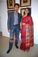 nandita das with husband at Jatin Das art showcase in Jehangir on 30th Nov 2010.JPG