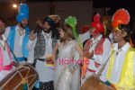 Raageshwari at the Wedding to promote Band Baaja aur Baarat in Taj Land_s End on 4th Dec 2010 (22).JPG