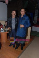 Ajay Yadav, Govind Namdeo at Overtime film Mahurat in Marimba Lounge on 6th Dec 2010 (2).JPG