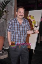 Freddy Poonawala at Divya Thakur art event in Mumbai on 15th Dec 2010.jpg
