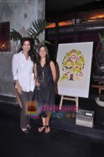 Sushma Reddy and Divya Thakur at Divya Thakur art event in Mumbai on 15th Dec 2010.jpg