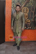 Aryan Vaid at the Launch of Chique Spa and Salon in Bandra, Mumbai on 16th Dec 2010 (2).JPG