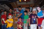Ajay Devgan promotes Toonpur Ka Superhero in Oberoi Mall on 22nd Dec 2010 (19).JPG