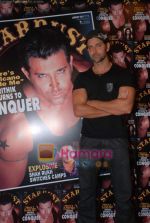 Hrithik Roshan launches Stardust new year_s issue in Cest La Vie on 23rd Dec 2010 (55).JPG