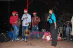 Akshay Kumar spend christmas with children of St Catherines in Andheri on 25th Dec 2010 (6).JPG