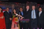 Vidya Balan at UTV Autocar India awards 2011 in Taj Land_s End, Bandra, Mumbai on 7th Jan 2011 (21).JPG