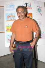 at Raell Padamsee_s art event for underprivileged children in Fort on 7th Jan 2011 (14).JPG