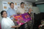 Waheeda Rehmaan launches Saregama India_s _Sitare Zameen Par in Mumbai on 11th Jan 2011 (10).JPG