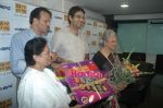 Waheeda Rehmaan launches Saregama India_s _Sitare Zameen Par in Mumbai on 11th Jan 2011 (6).JPG