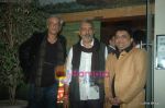 Sudhir Mishra, Prakash Jha at Yeh Saali Zindagi music launch in Marimba Lounge on 13th Jan 2011 (3).JPG