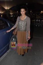 Jacqueline Fernandez arrive from Singapore in Airport on 11th Jan 2011 (8).JPG