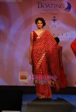 at Meera Muzaffar Ali Jaguar fashion show in Mumbai on 16th Jan 2011 (85).JPG