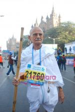 at Standard Chartered Mumbai Marathon 2011 in Mumbai on 16th Jan 2011 (18).JPG