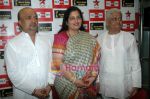 Pyarelal, Anuradha Paudwal, Sameer at IMA press meet in Big FM on 17th Jan 2011 (23).JPG